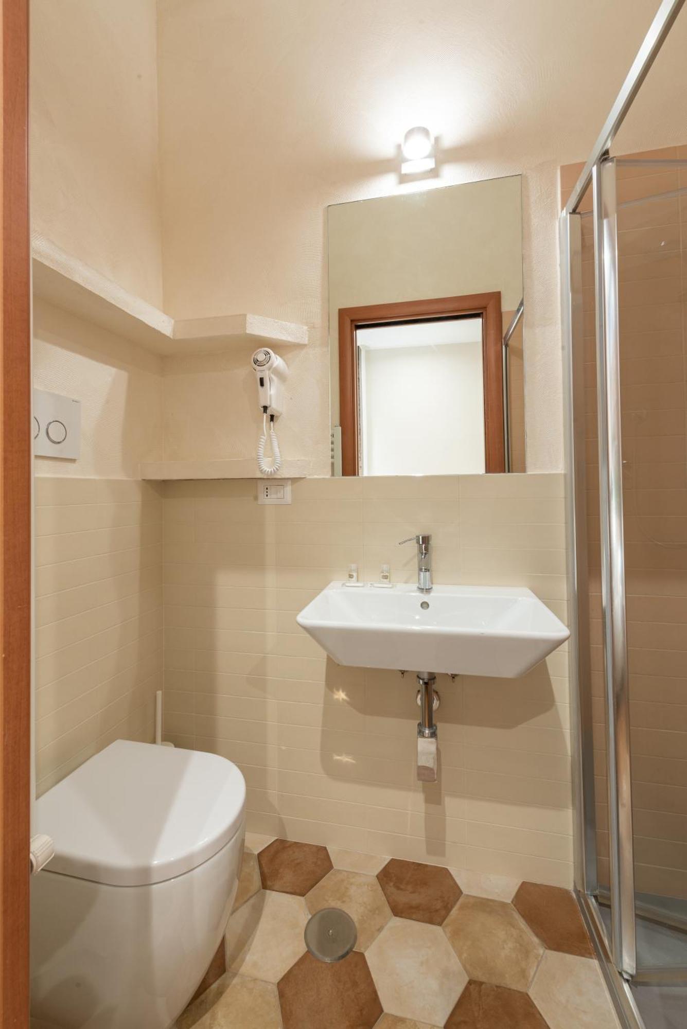 Top Floor Colosseo Guesthouse Рим Экстерьер фото